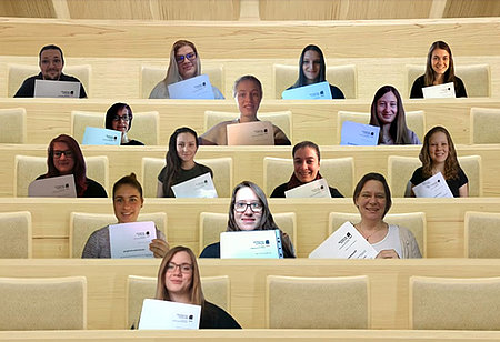 Studierende bei Online-Tagung der Uni Bielefeld Studierende bei der Online-Tagunng von der Universität Bielefeld