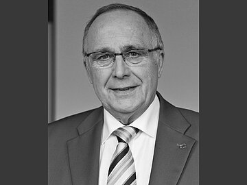 Trauer um Hans Wolff