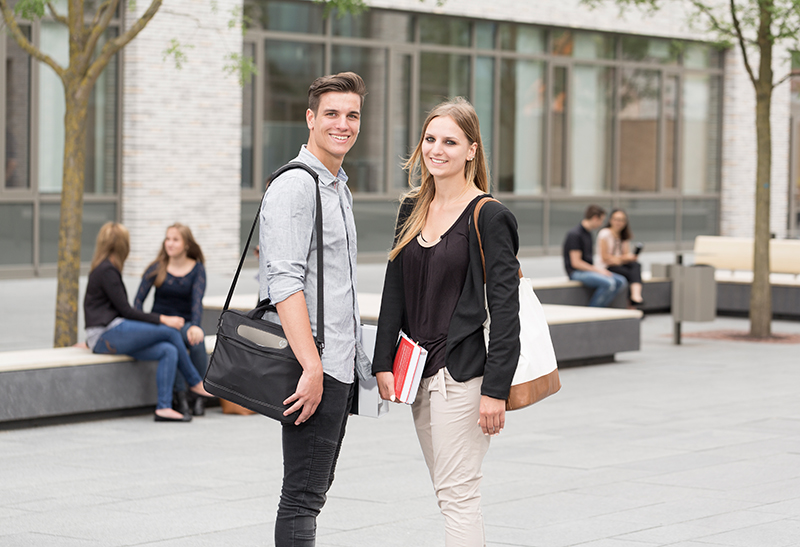 Masterstudierende am Campus des DHBW CAS in Heilbronn