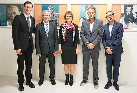 20 Jahre Sozialmanagement - von links: Dekan der Fakultät Sozialwesen Prof. Dr. Sven van Meegen, Studiengangsleiter Prof. Dr. Manfred Schlund, Prof. Dr. Stephanie Höger, Studiengangsleiter Prof. Dr. Michael Batz und Prof. Dr. Roman Grinblat.