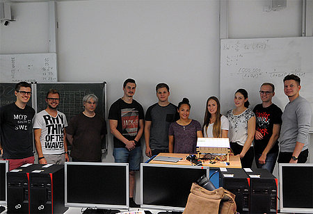 9 Studierende nahmen an der Summer School teil