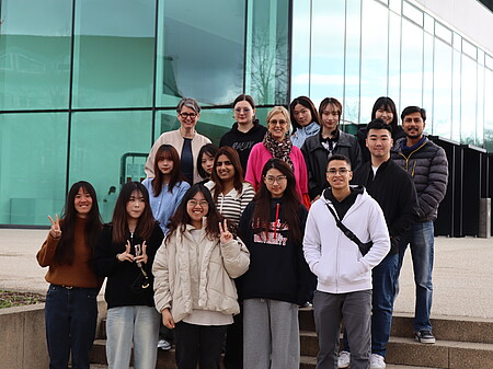 Gruppenfoto vor der DHBW - Marienstraße