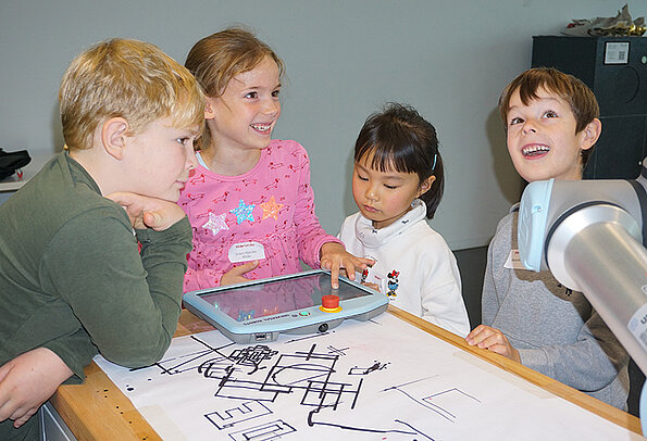 Kinder Uni 2022 Kurs Roboter Kinder Uni 2022 Kurs Roboter