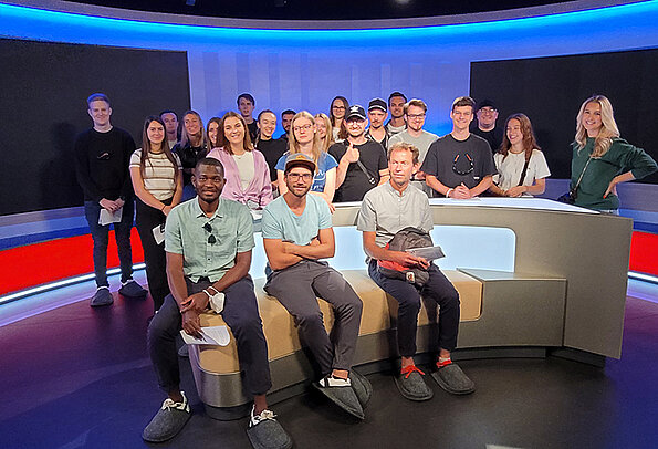 MM-Studierende im ORF Studio 