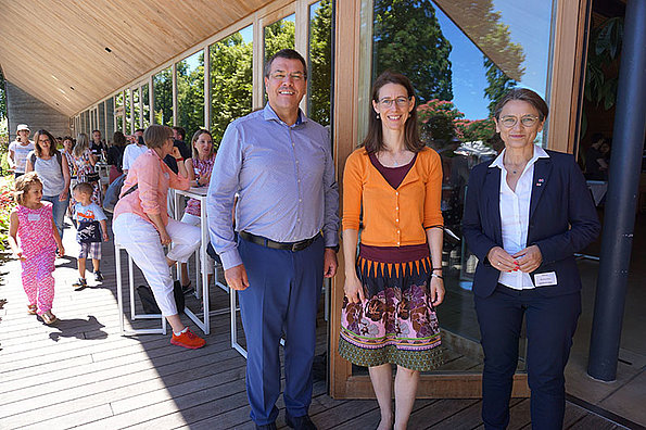 Alumni-Treffen auf der Insel Mainau Frau Prof. Dr. Klärle auf dem Alumni-Treffen