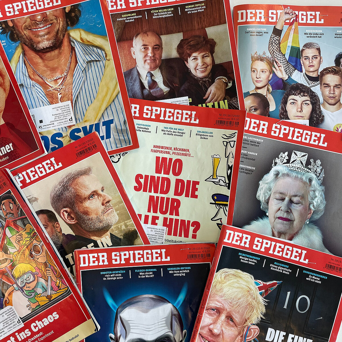 Verschiedene Cover der Zeitschrift "Der Spiegel"