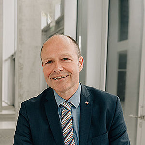 Prof. Dr.-Ing. Dr. Rainer Przywara, Rektor