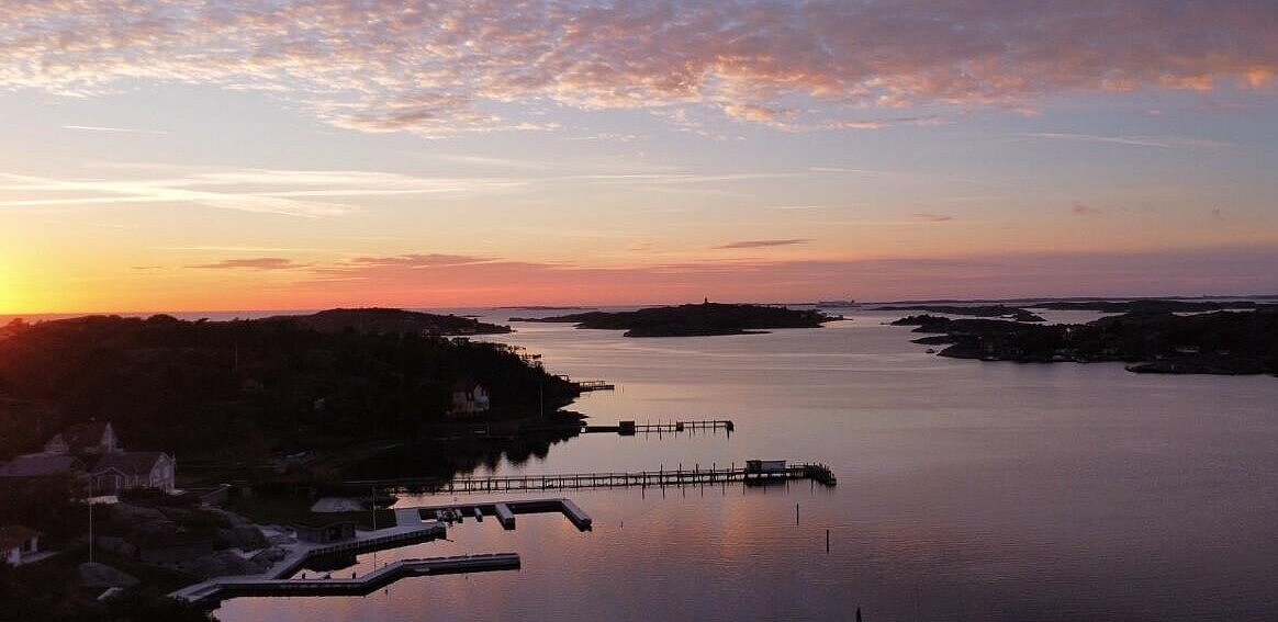 Sonnenuntergang im Schärengarten, Schweden