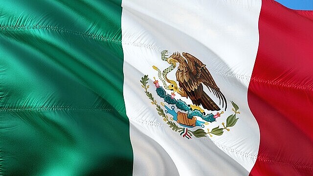 Bild enthält eine Darstellung der mexikanischen Flagge.