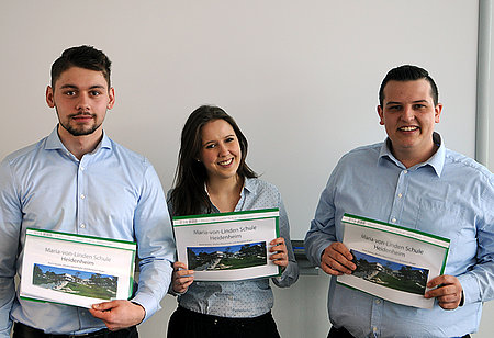 Studierende entwickeln Logos Studierende zeigen das neue Logo von der Maria-von-Linden-Schule