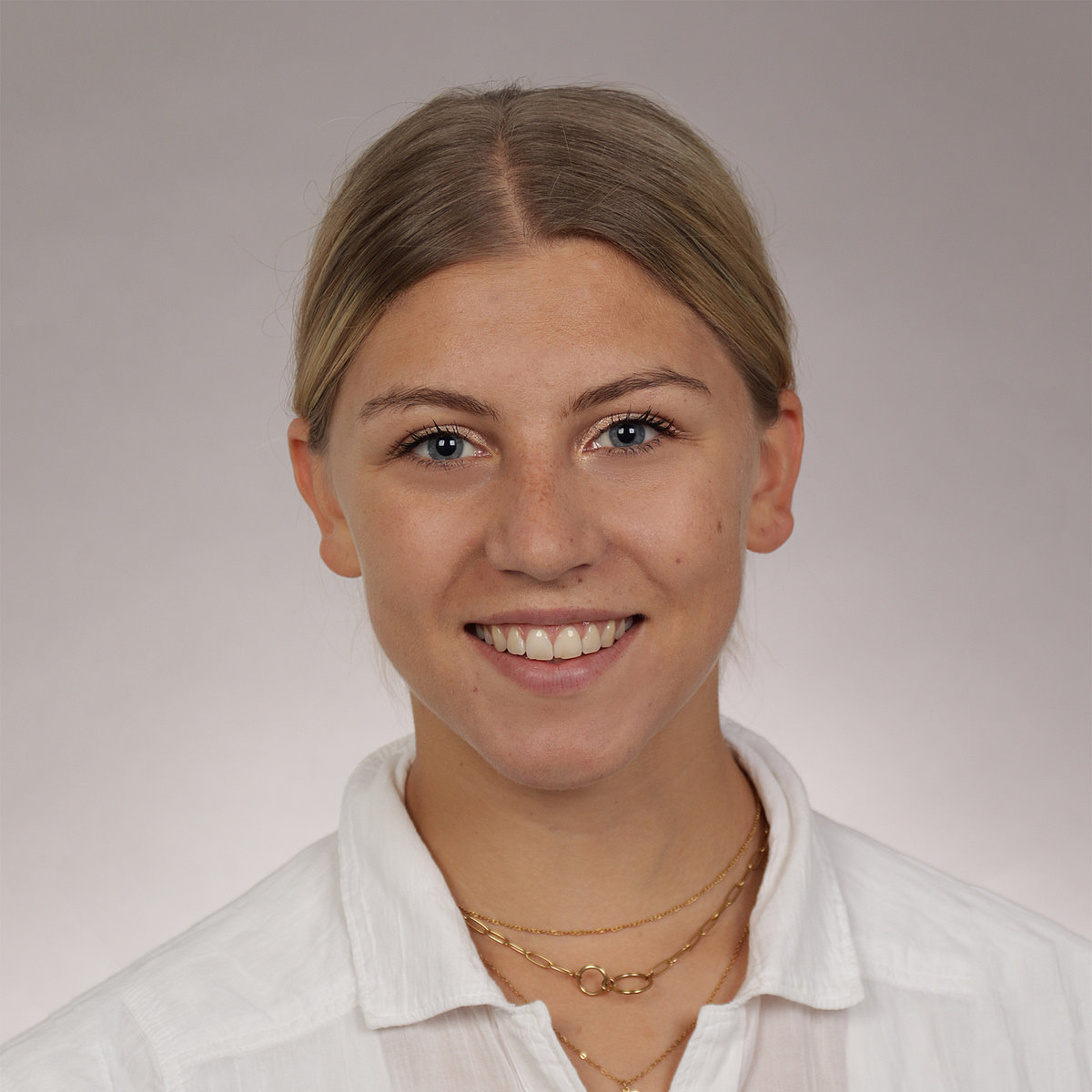 Emily Schubert, Studentin im Studiengang BWL-Spedition, Transport und Logistik