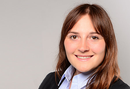 Doktorandin Ramona Lucy Henle Die Doktorandin Ramona Lucy Henle erforscht Kupferlegierungen und wie diese optimiert werden können.