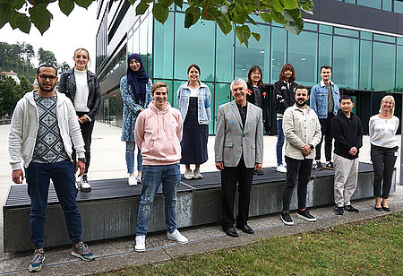 Studierende aus dem Ausland bereiten sich im Bridge Year auf eine Studium an der DHBW Heidenheim vor.