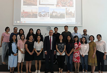 Chinesische Delegation aus Chongqing