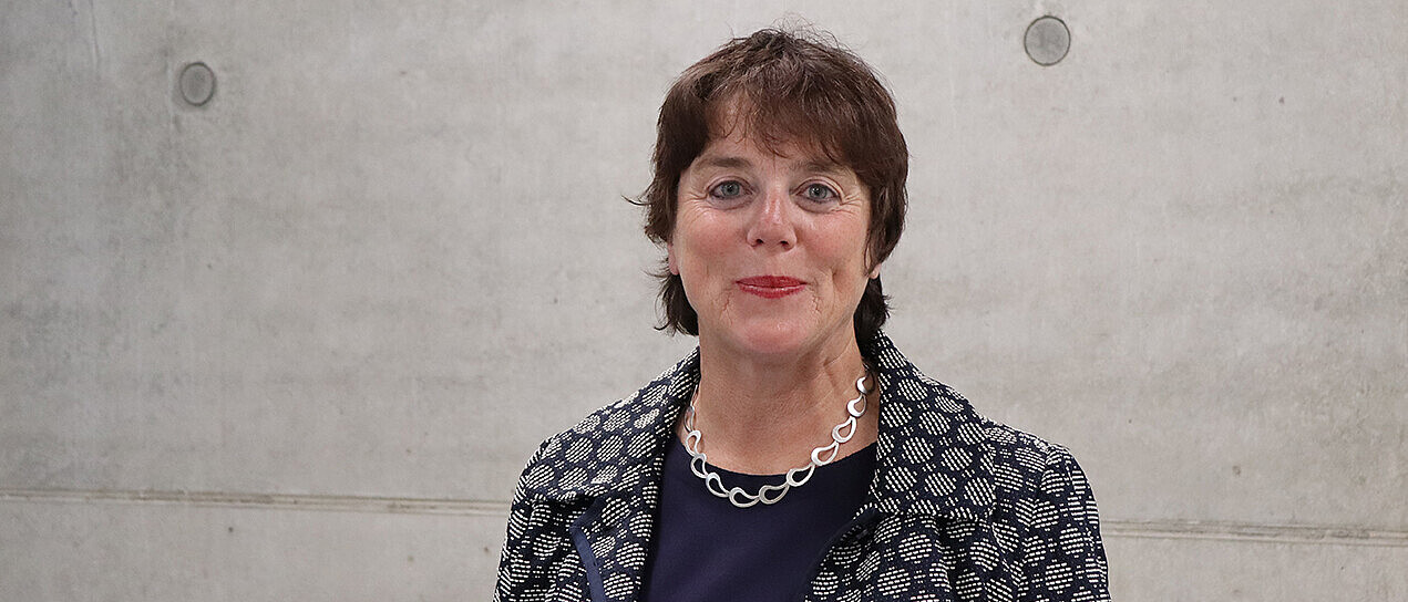 Prof. Dr. Andrea Helmer-Denzel, Studiengansleiterin Case Management im Sozial- und Gesundheitswesen, Studiengangsleiterin Soziale Arbeit mit älteren Menschen / Bürgerliches Engagement, Örtliche Gleichstellungsbeauftragte